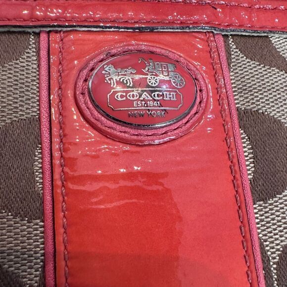 Coach New York Signature Wristlet - Picture 3 of 9